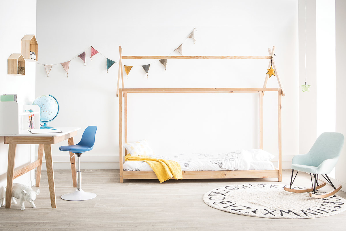 Chaise de bureau design enfant blanche STEEVY