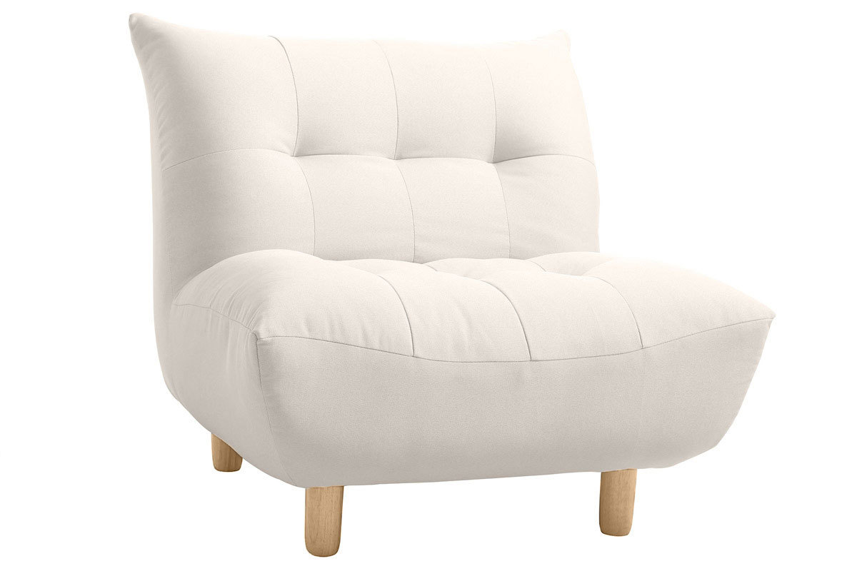 Fauteuil scandinave en tissu beige et bois clair YUMI