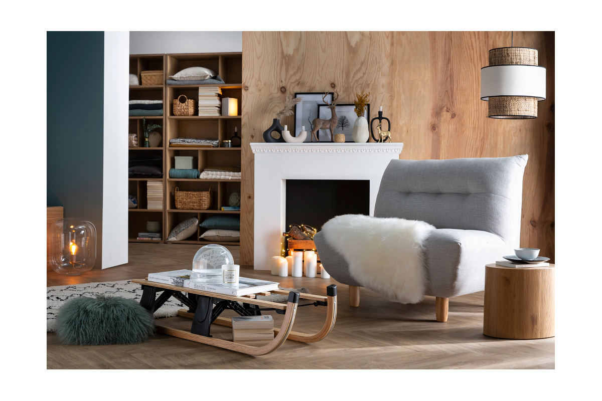 Fauteuil scandinave en tissu effet laine boucle blanc et bois clair YUMI