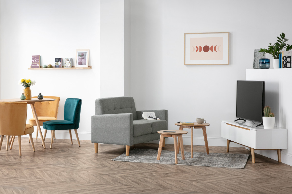 Meuble TV scandinave blanc brillant et bois MELKA