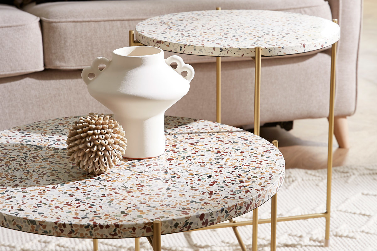 Table d'appoint design ronde en terrazzo et mtal dor D40 cm MEZZO