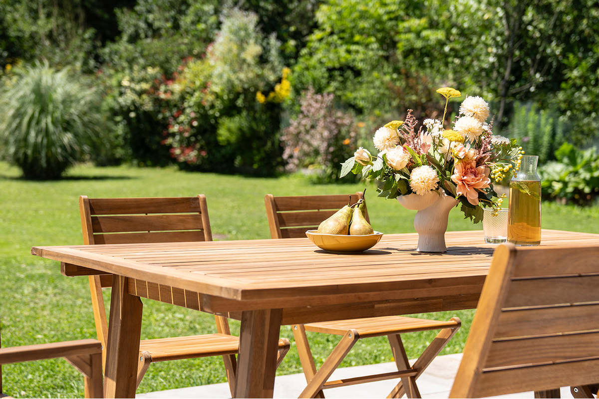 Table de jardin extensible rallonges intgres en bois massif L180-240 cm MAYEL