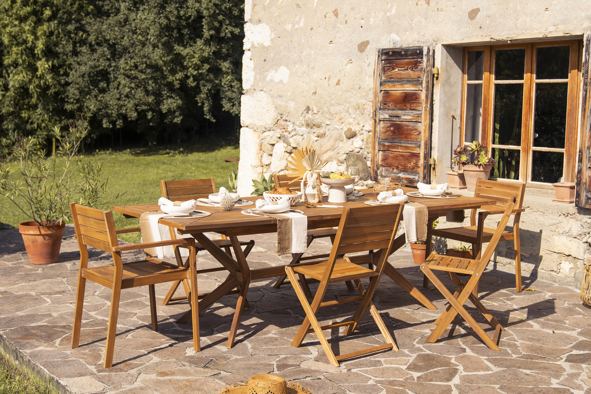 Table de jardin extensible rallonges intgres en bois massif L180-240 cm SANTO